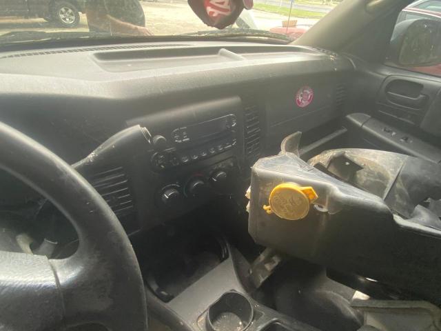 Photo 9 from auction – 2004 DODGE DAKOTA QUA with VIN 1D7HL48N34S717610