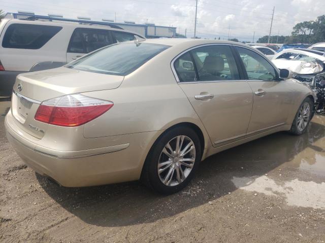 Photo 4 from auction – 2010 HYUNDAI GENESIS 4. with VIN KMHGC4DF6AU105935