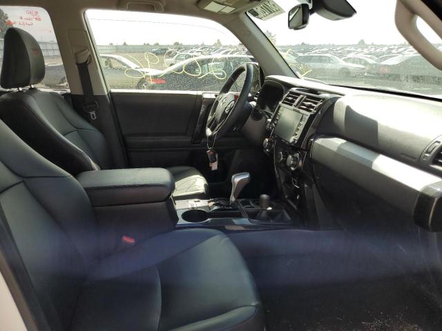 Photo 5 from auction – 2021 TOYOTA 4RUNNER SR with VIN JTERU5JR5M5934794