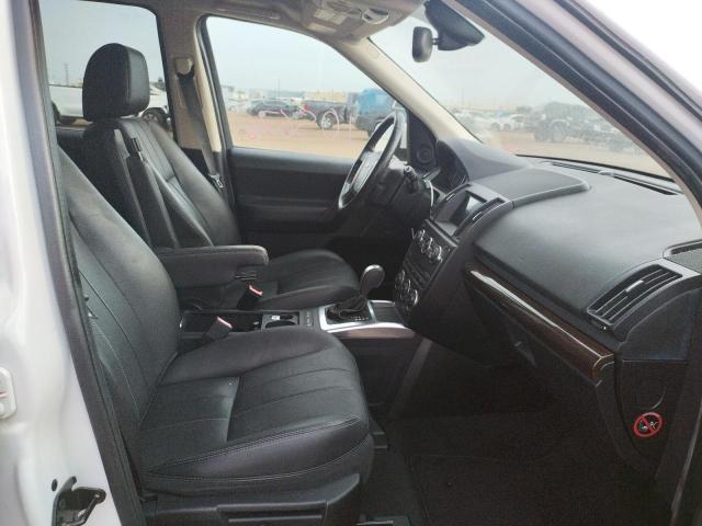 Photo 5 from auction – 2015 LAND ROVER LR2 SE with VIN SALFP2BG8FH421625