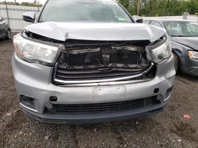 Photo 9 from auction – 2016 TOYOTA HIGHLANDER with VIN 5TDBKRFH7GS295903
