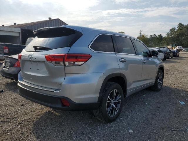 Photo 4 from auction – 2018 TOYOTA HIGHLANDER with VIN 5TDZZRFH9JS277212
