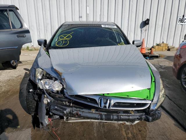 Photo 7 from auction – 2003 HONDA ACCORD LX with VIN JHMCM56333C006926