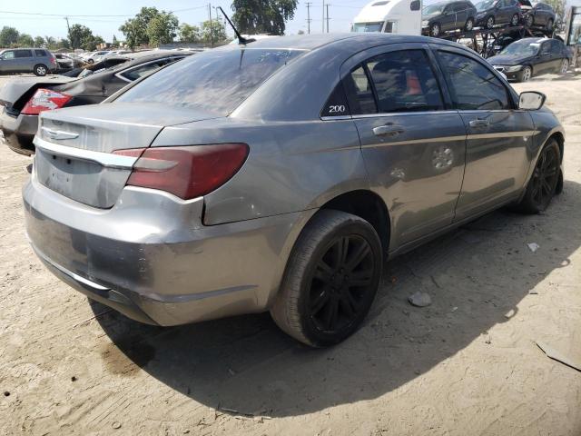 Photo 4 from auction – 2013 CHRYSLER 200 LX with VIN 1C3CCBABXDN762717