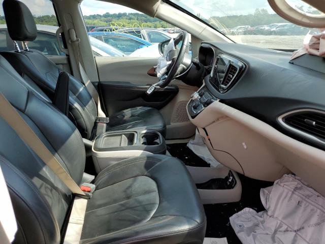 Photo 5 from auction – 2017 CHRYSLER PACIFICA T with VIN 2C4RC1BG1HR667630