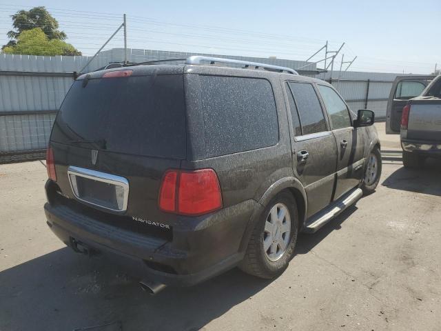 Photo 4 from auction – 2005 LINCOLN NAVIGATOR with VIN 5LMFU27545LJ01696