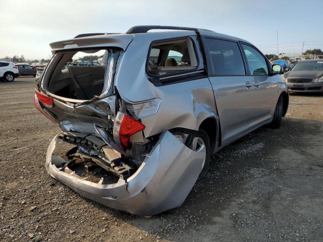 Photo 4 from auction – 2013 TOYOTA SIENNA LE with VIN 5TDKK3DC2DS341198