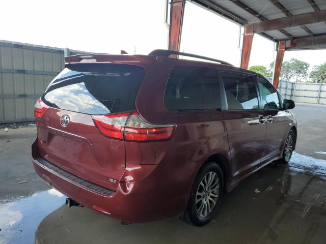 Photo 4 from auction – 2018 TOYOTA SIENNA XLE with VIN 5TDYZ3DC9JS935594