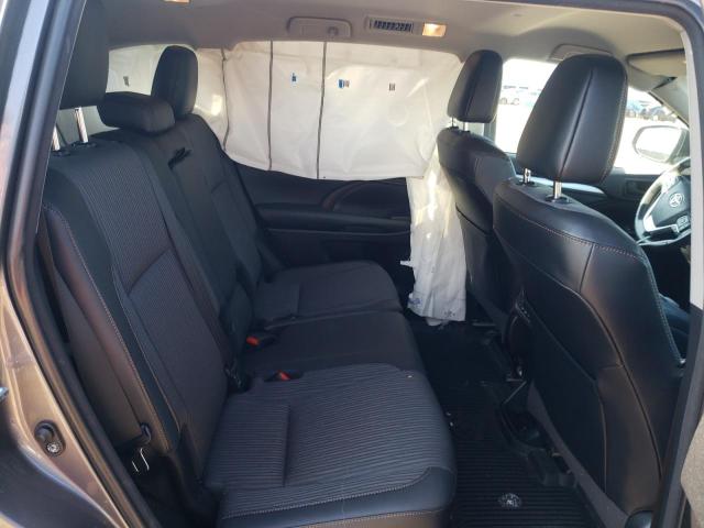 Photo 6 from auction – 2018 TOYOTA HIGHLANDER with VIN 5TDBZRFH0JS855022