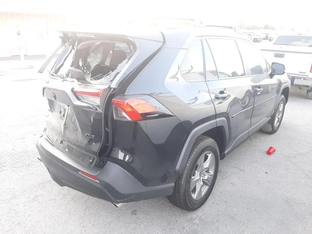 Photo 4 from auction – 2022 TOYOTA RAV4 XLE with VIN 2T3W1RFV2NC200770