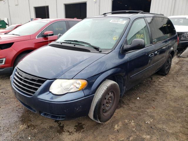 Photo 2 from auction – 2007 CHRYSLER TOWN & COU with VIN 2A4GP44R77R352559