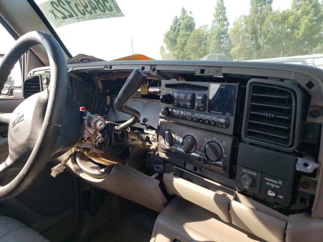 Photo 9 from auction – 2002 GMC NEW SIERRA with VIN 2GTEK19T721115611