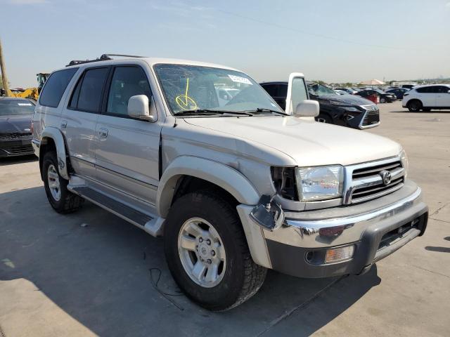 TOYOTA 4RUNNER SR 2000 with VIN JT3GN86RXY0170208 - Photo from auction