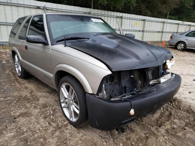 CHEVROLET BLAZER 2000 with VIN 1GNCS18WXYK259110 - Photo from auction