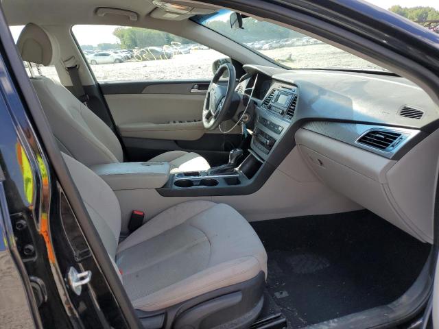 Photo 5 from auction – 2017 HYUNDAI SONATA SE with VIN 5NPE24AF2HH574012