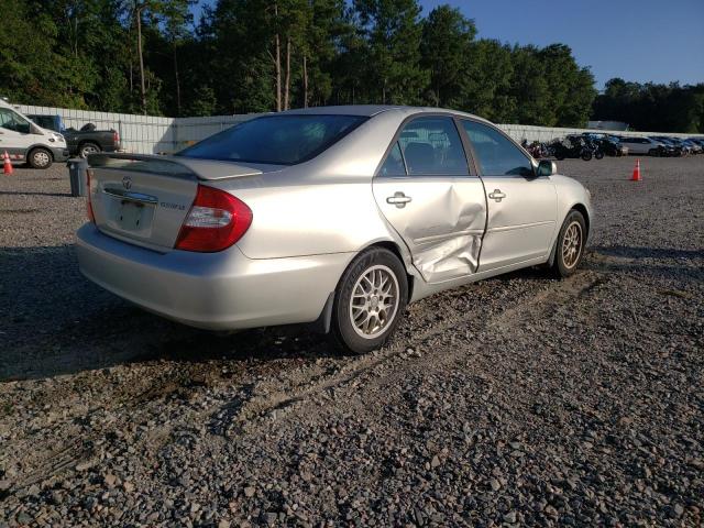 Photo 4 from auction – 2003 TOYOTA CAMRY LE with VIN 4T1BE32K83U677008