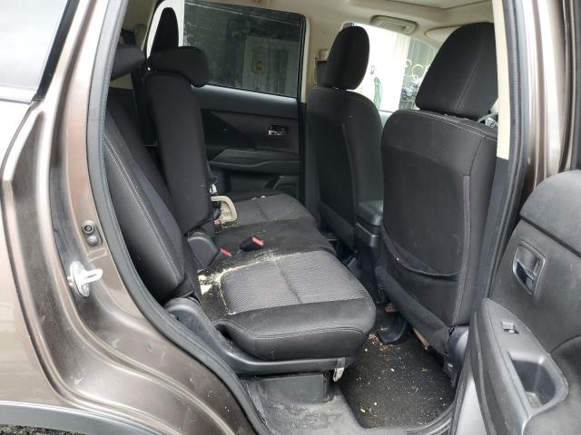 Photo 6 from auction – 2017 MITSUBISHI OUTLANDER with VIN JA4AZ3A34HZ012688