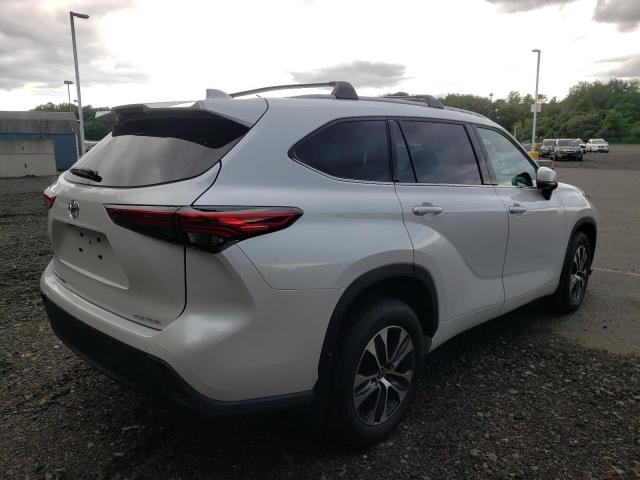 Photo 4 from auction – 2022 TOYOTA HIGHLANDER with VIN 5TDGZRBH9NS229535