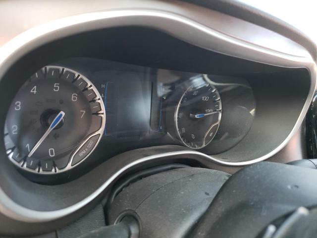 Photo 8 from auction – 2020 CHRYSLER VOYAGER LX with VIN 2C4RC1CG5LR146885