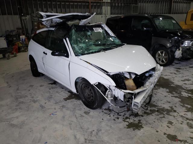 FORD FOCUS 2005 with VIN 3FAFP31NX5R139292 - Photo from auction