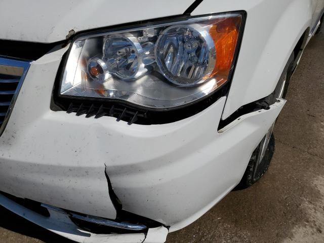 Photo 9 from auction – 2014 CHRYSLER TOWN & COU with VIN 2C4RC1BG1ER444872