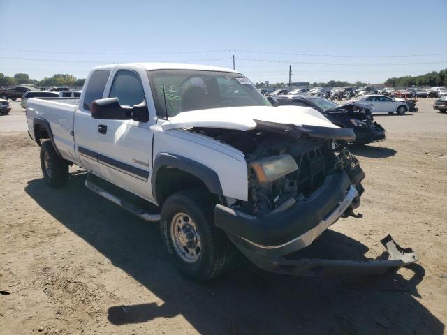 CHEVROLET SILVERADO 2004 with VIN 1GCHK29UX4E285555 - Photo from auction