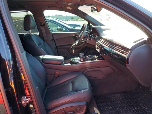 Photo 5 from auction – 2019 AUDI Q7 PREMIUM with VIN WA1LAAF72KD045516