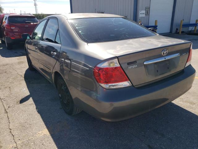 Photo 3 from auction – 2005 TOYOTA CAMRY LE with VIN 4T1BE32K05U991660