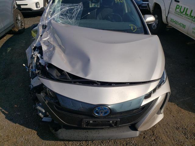 Photo 7 from auction – 2022 TOYOTA PRIUS PRIM with VIN JTDKAMFP0N3208905