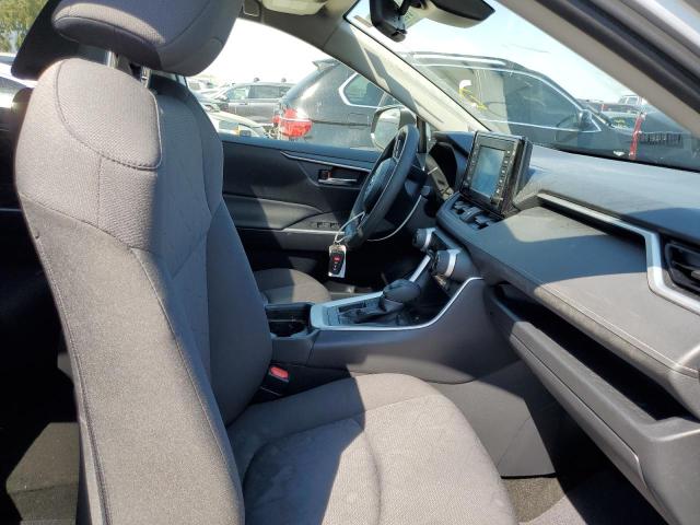 Photo 5 from auction – 2019 TOYOTA RAV4 XLE with VIN JTMW1RFV2KD020700