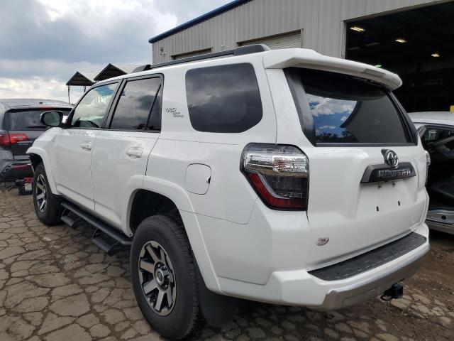 Photo 3 from auction – 2019 TOYOTA 4RUNNER SR with VIN JTEBU5JR8K5733423