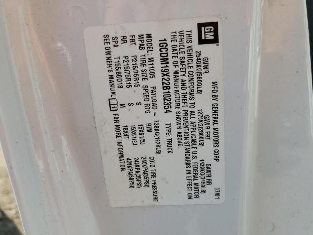 Photo 10 from auction – 2002 CHEVROLET ASTRO with VIN 1GCDM19X22B102354