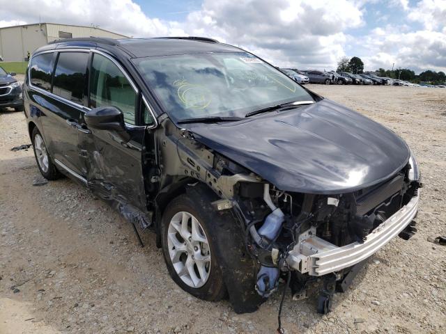 CHRYSLER PACIFICA T 2017 with VIN 2C4RC1BG4HR823109 - Photo from auction