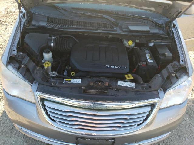 Photo 7 from auction – 2013 CHRYSLER TOWN & COU with VIN 2C4RC1BG1DR758942