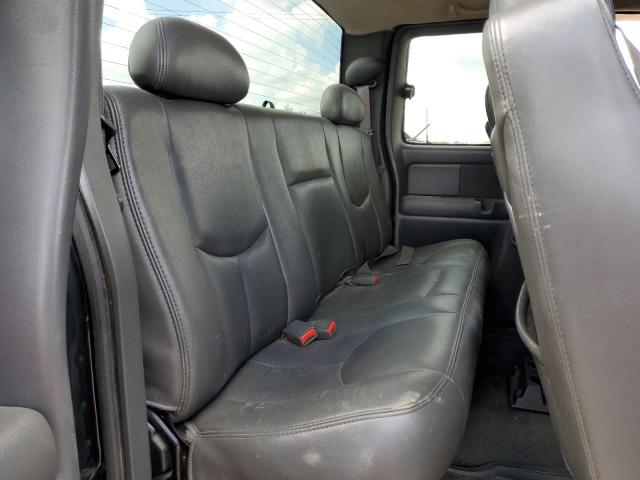 Photo 6 from auction – 2004 CHEVROLET SILVERADO with VIN 1GCHK29214E320160