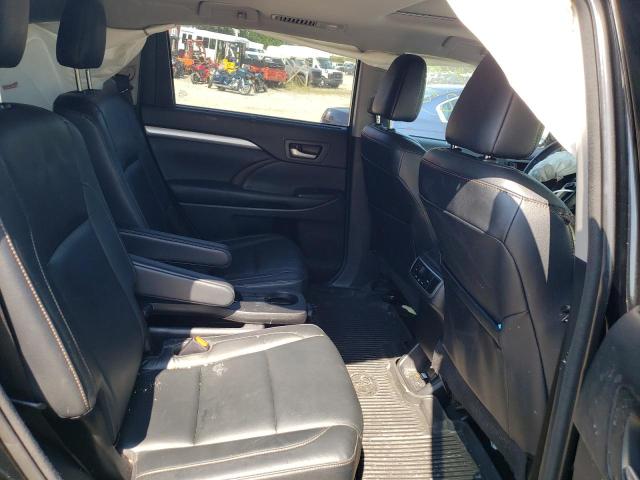 Photo 6 from auction – 2018 TOYOTA HIGHLANDER with VIN 5TDJZRFH8JS549116