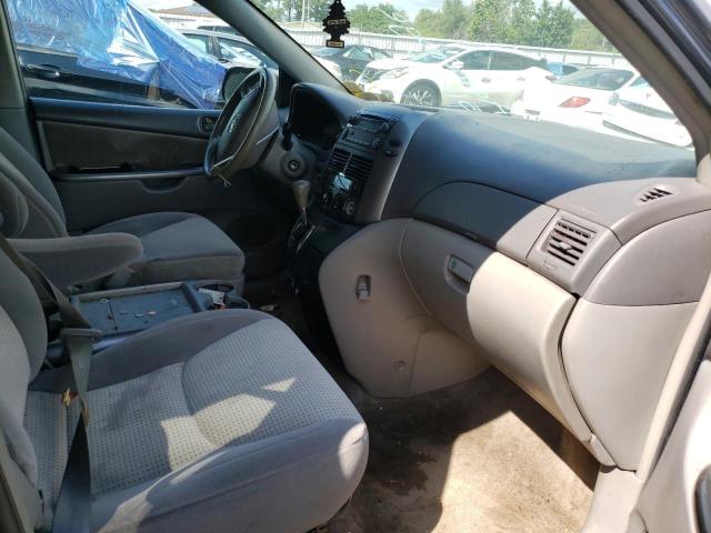 Photo 5 from auction – 2010 TOYOTA SIENNA CE with VIN 5TDKK4CCXAS325902