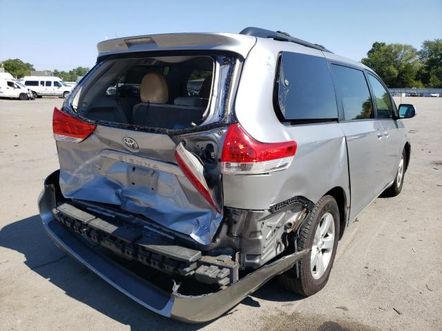 Foto 4 de la subasta – 2012 TOYOTA SIENNA LE con VIN 5TDKK3DC5CS201113