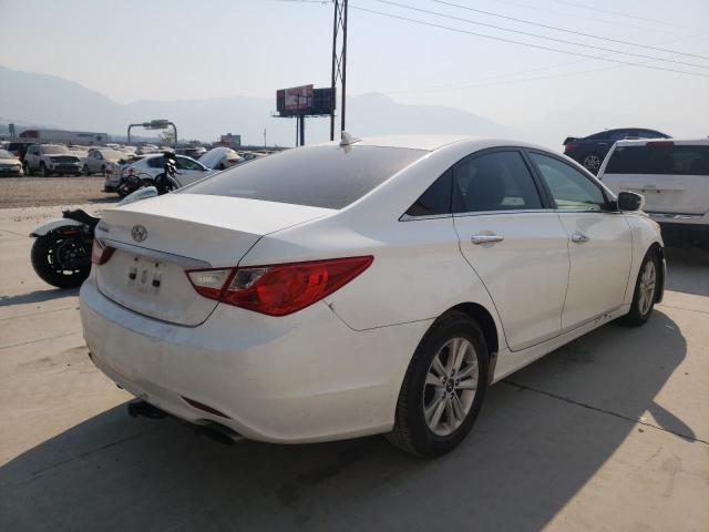 Photo 4 from auction – 2011 HYUNDAI SONATA SE with VIN 5NPEC4AC8BH061759