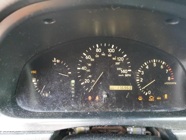 Photo 8 from auction – 2002 LEXUS RX 300 with VIN JTJHF10UX20260187