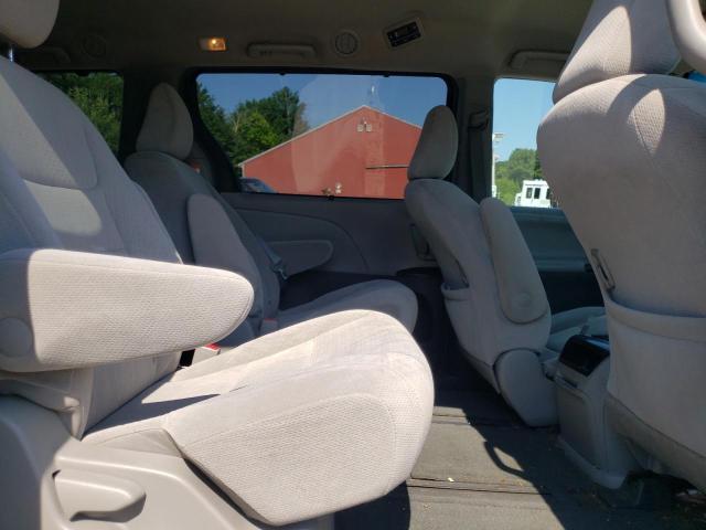 Photo 6 from auction – 2015 TOYOTA SIENNA LE with VIN 5TDJK3DC9FS115657