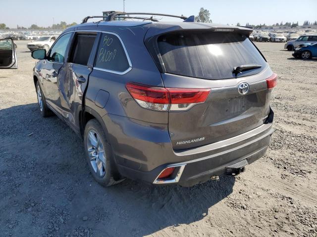 Photo 3 from auction – 2017 TOYOTA HIGHLANDER with VIN 5TDDZRFHXHS376920