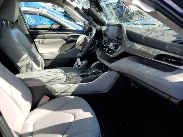 Photo 5 from auction – 2022 TOYOTA HIGHLANDER with VIN 5TDGZRBH7NS208246