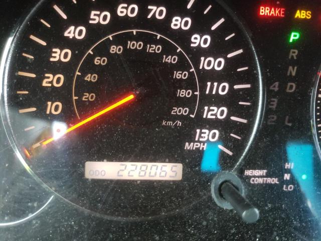 Photo 8 from auction – 2004 LEXUS GX 470 with VIN JTJBT20X640067083