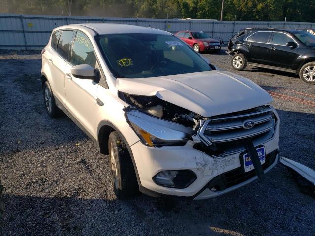 FORD ESCAPE SE 2017 with VIN 1FMCU9GDXHUB48350 - Photo from auction