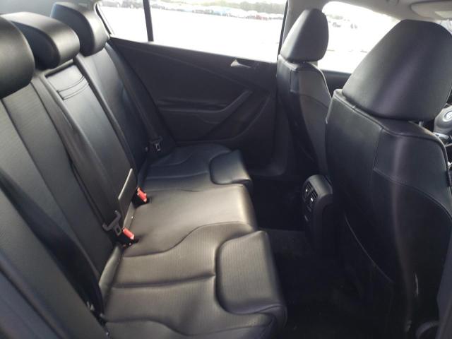 Photo 6 from auction – 2010 VOLKSWAGEN PASSAT KOM with VIN WVWJK7AN2AE129010