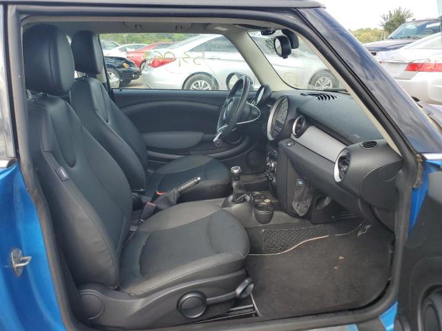 Photo 5 from auction – 2011 MINI COOPER with VIN WMWSU3C5XBT184500