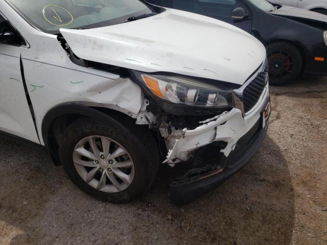 Photo 9 from auction – 2016 KIA SORENTO LX with VIN 5XYPG4A37GG056368