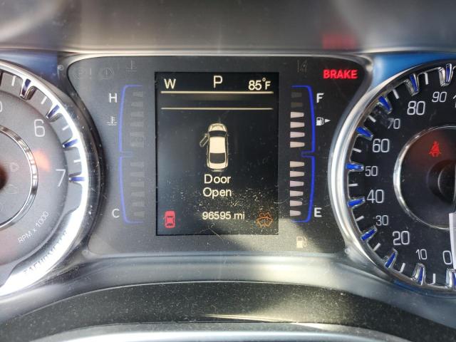 Photo 8 from auction – 2015 CHRYSLER 200 LIMITE with VIN 1C3CCCABXFN612311