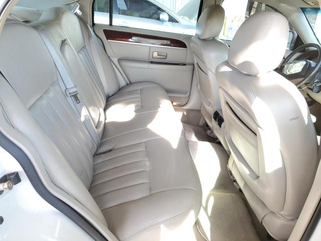 Photo 6 from auction – 2003 LINCOLN TOWN CAR E with VIN 1LNHM81W33Y693334